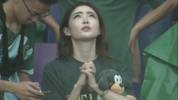 看台上祈祷的幸运女神！当过空姐，从小是浙江球迷＆去年主场全勤