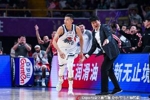 齐鲁晚报：山东男篮若想避免再次倒在附加赛 提升进攻是当务之急